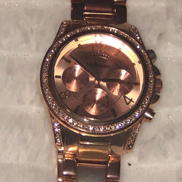 Rose gold watch - Picture 4 of 7